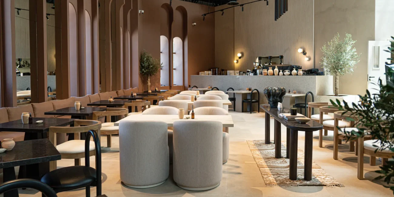 N57Café Seating Focus